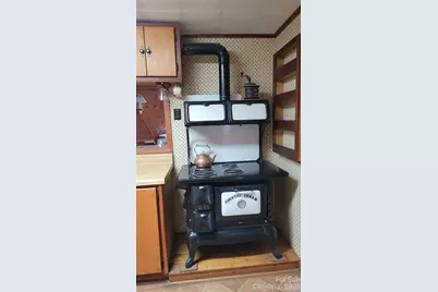 60 Persimmons Lane, Burnsville, NC 28714 - Photo 10