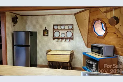 60 Persimmons Lane, Burnsville, NC 28714 - Photo 8