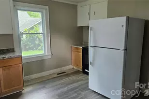 323 N 20th St, Kannapolis, NC 28083 - Photo 10