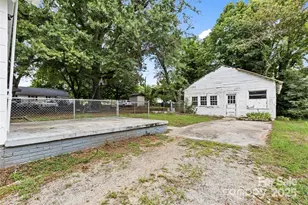 323 N 20th St, Kannapolis, NC 28083 - Photo 24