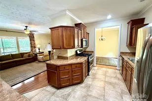 7230 Hideaway Ln, Newland, NC 28657 - Photo 14