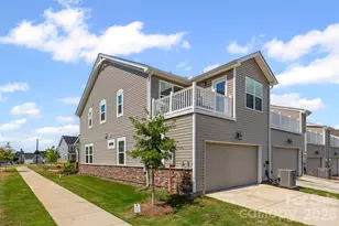 15345 Braid Mdw Dr, Charlotte, NC 28278 - Photo 2