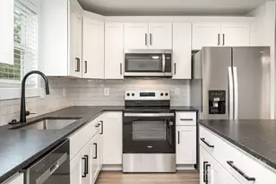 600 Self St, Cherryville, NC 28021 - Photo 10