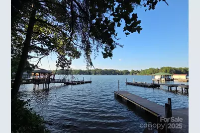7326 Right Angle Street, Sherrills Ford, NC 28673 - Photo 1