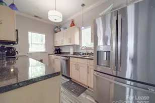 1723 Burgin St, Charlotte, NC 28205 - Photo 18