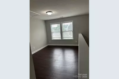 4314 Hubbard Falls Drive, Charlotte, NC 28269 - Photo 10