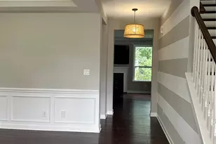 4314 Hubbard Falls Dr, Charlotte, NC 28269 - Photo 2