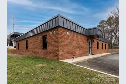 1812 W Morehead Street, Charlotte, NC 28208 - Photo 2