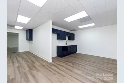 1812 W Morehead Street, Charlotte, NC 28208 - Photo 10