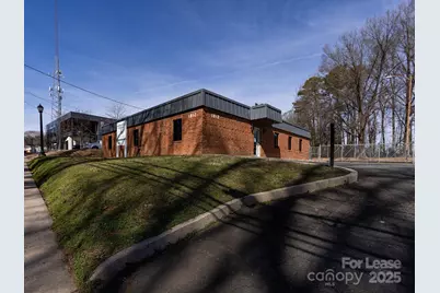 1812 W Morehead Street, Charlotte, NC 28208 - Photo 4