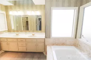 107 Woodsway Ln, Morganton, NC 28655 - Photo 20