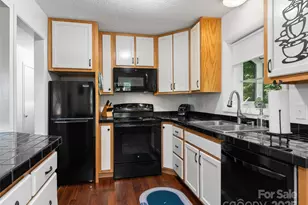 290 Turkey Pen Rd, Franklin, NC 28734 - Photo 8