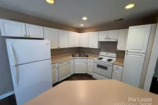 8419 Southgate Commons Dr, Charlotte, NC 28277 - Photo 4