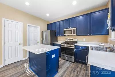 128 Autumn Falls Drive, Lake Wylie, SC 29710 - Photo 10