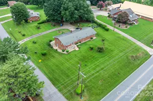 2761 Highland Ave NE, Hickory, NC 28601 - Photo 32