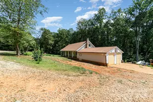 1490 Edisons Bright Way, Newton, NC 28658 - Photo 2