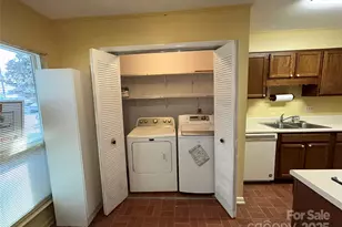 1034 Sardis Cove Dr, Charlotte, NC 28270 - Photo 20