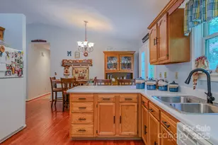 345 Sycamore Ridge Dr, Mars Hill, NC 28754 - Photo 10