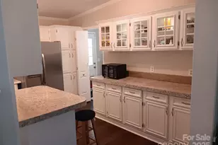 7010 Executive Cir, Denver, NC 28037 - Photo 8