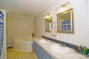 7010 Executive Cir, Denver, NC 28037 - Photo 12