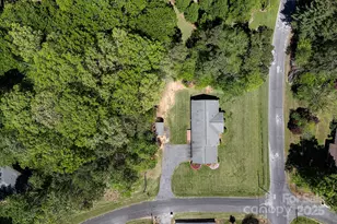 2218 Woodcrest Dr, Kannapolis, NC 28081 - Photo 40