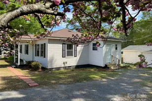 109 Barrett St, Cherryville, NC 28021 - Photo 4