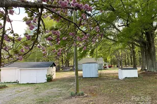 109 Barrett St, Cherryville, NC 28021 - Photo 6