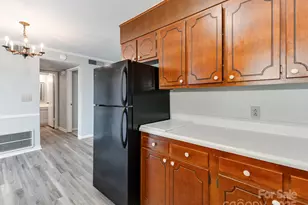 5903 Quail Hollow Rd, Charlotte, NC 28210 - Photo 14