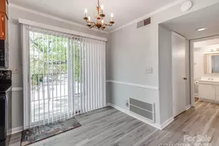 5903 Quail Hollow Rd, Charlotte, NC 28210 - Photo 8