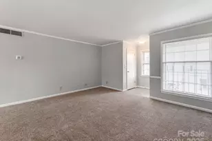 5903 Quail Hollow Rd, Charlotte, NC 28210 - Photo 4