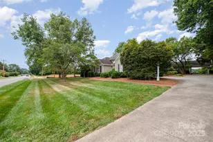 415 N Greenbriar Rd, Statesville, NC 28625 - Photo 34