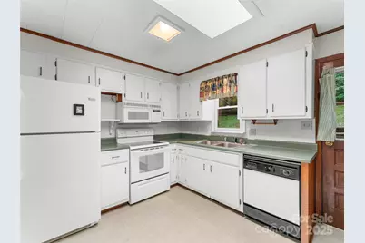 138 Stillwagon Lane, Cedar Mountain, NC 28718 - Photo 14