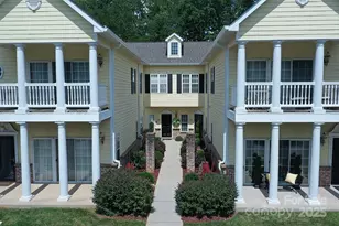 1384 21st Ave NE, Hickory, NC 28601 - Photo 4