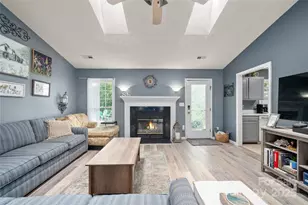 60 Southchase Dr, Fletcher, NC 28732 - Photo 12