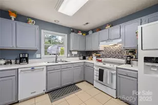 60 Southchase Dr, Fletcher, NC 28732 - Photo 16