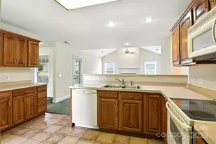 3131 9th Street Drive NE, Hickory, NC 28601 - Photo 12