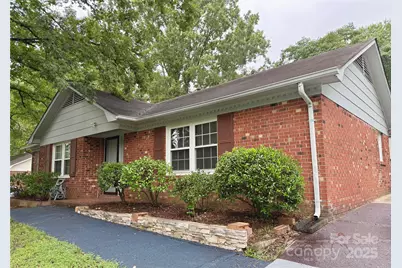 915 Eaglewood Avenue, Charlotte, NC 28212 - Photo 2