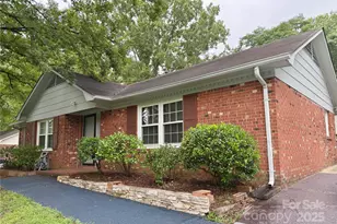 915 Eaglewood Ave, Charlotte, NC 28212 - Photo 2
