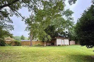 915 Eaglewood Ave, Charlotte, NC 28212 - Photo 18