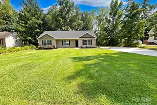 5142 Sedgefield Dr, Lancaster, SC 29720 - Photo 1