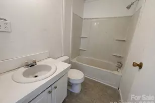 51 Robinson St, Waynesville, NC 28786 - Photo 18