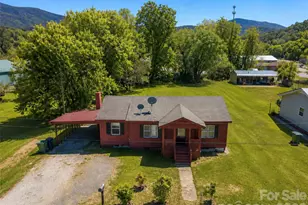 51 Robinson St, Waynesville, NC 28786 - Photo 1