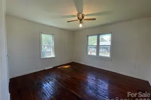 51 Robinson St, Waynesville, NC 28786 - Photo 20