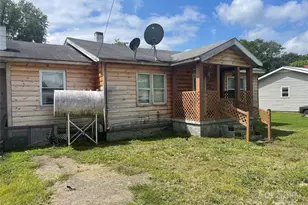 49 Robinson St, Waynesville, NC 28786 - Photo 2