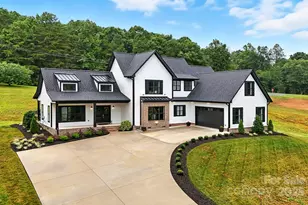 157 Franklin Ln, Taylorsville, NC 28681 - Photo 1