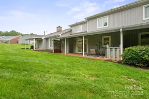 1017 21st Ave NE, Hickory, NC 28601 - Photo 36