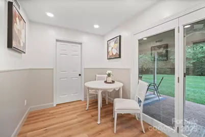 1017 21st Avenue NE, Hickory, NC 28601 - Photo 14