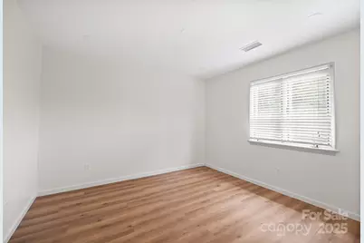 1017 21st Avenue NE, Hickory, NC 28601 - Photo 30