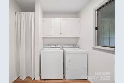 1017 21st Avenue NE, Hickory, NC 28601 - Photo 24