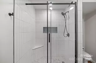 1017 21st Ave NE, Hickory, NC 28601 - Photo 22